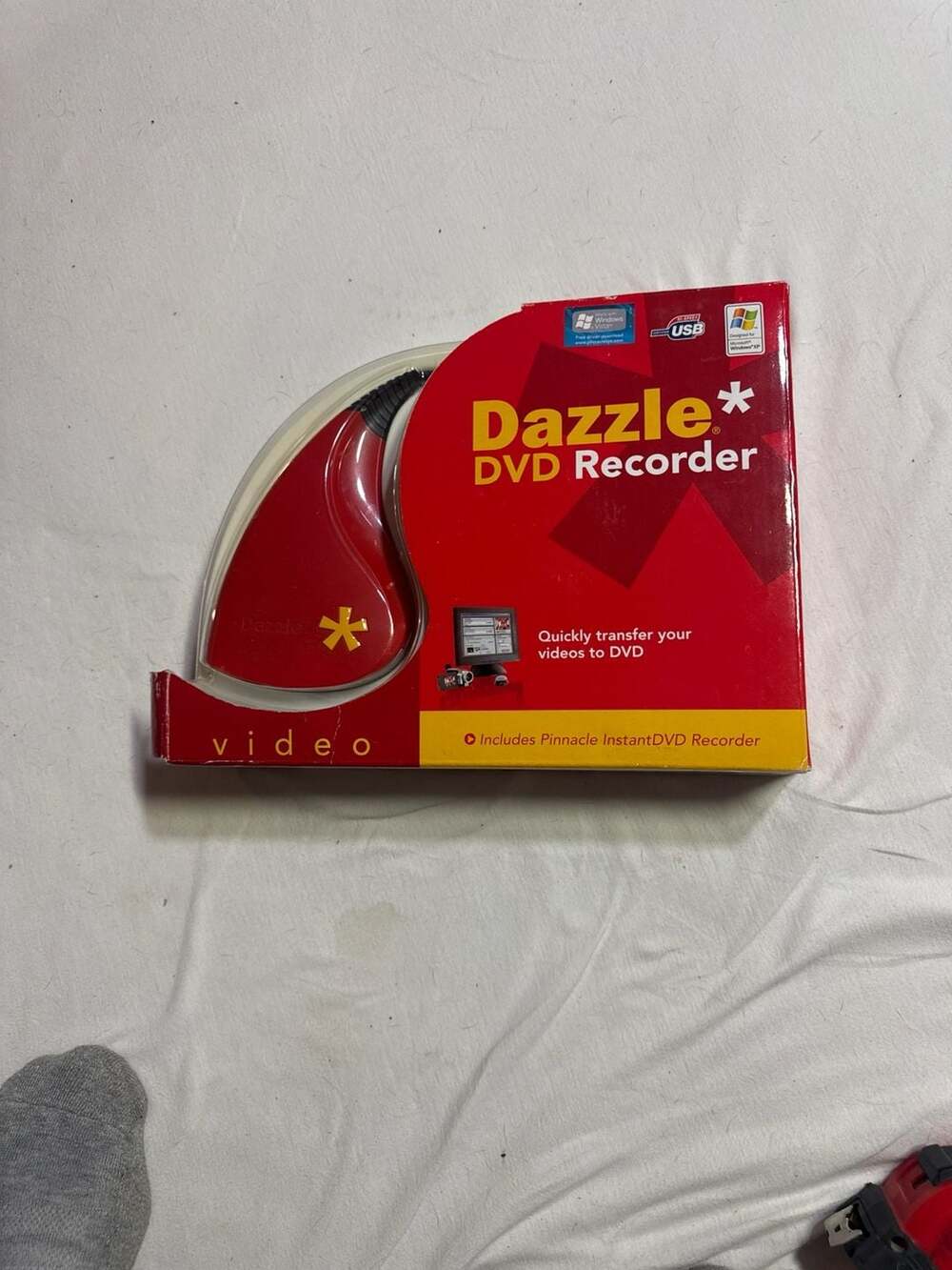 Pinnacle Dazzle DVD Recorder Video Capture Device DVC100 w Installation CD’s Red